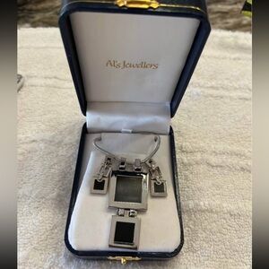 Vintage necklace and earring set. Bold. Black silver. Square. Chunky. Statement